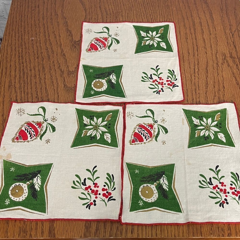 Antique Festive MCM Holiday cocktail Napkins set of 3 Red, Green, Gold retro